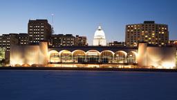 Hoteles cerca a 58th Annual Madison Sports Hall Of Fame Banquet