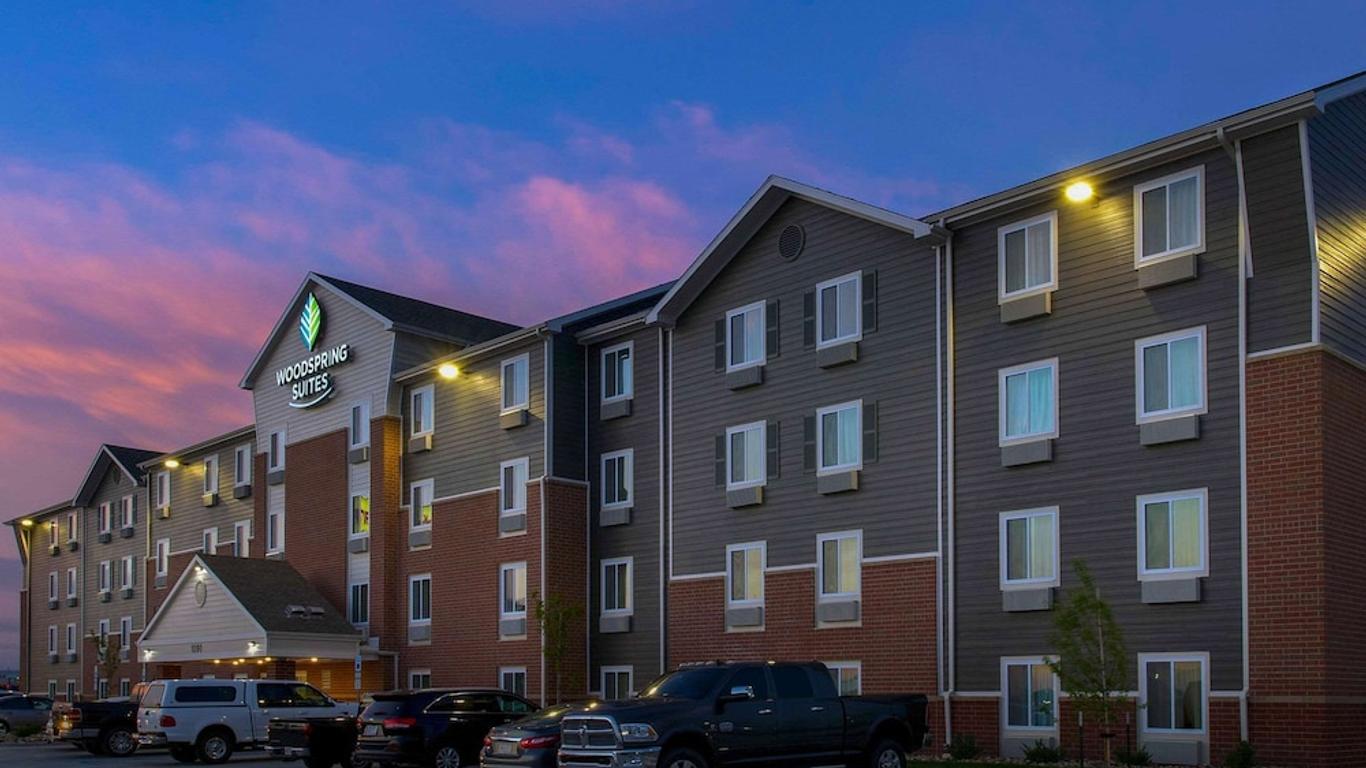 Woodspring Suites Fargo North Near Ndsu