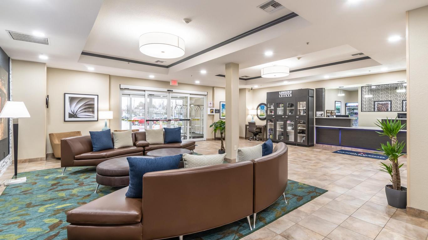 Candlewood Suites Portland-Airport